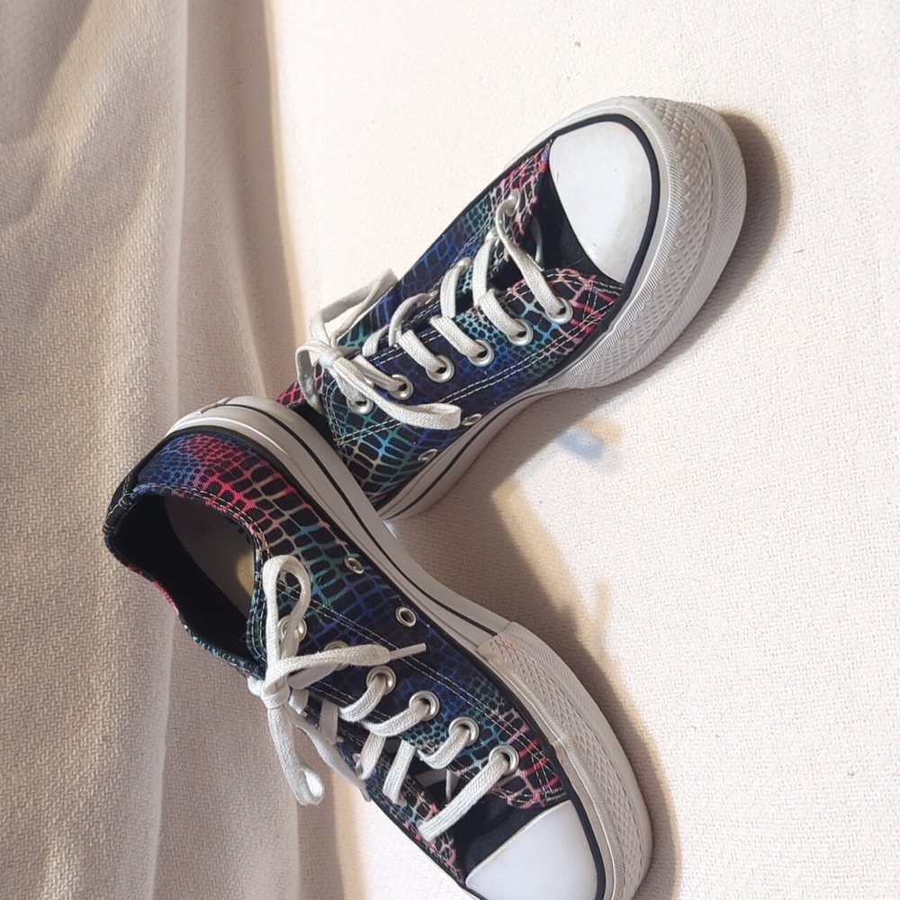 Converse Low Top Sneakers in Black with Multicolor Snake Print